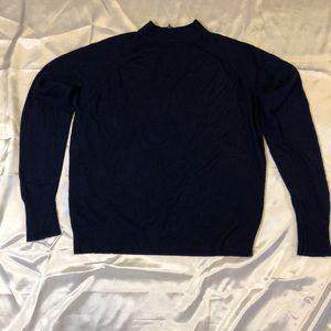 Adorable vintage navy blue pullover